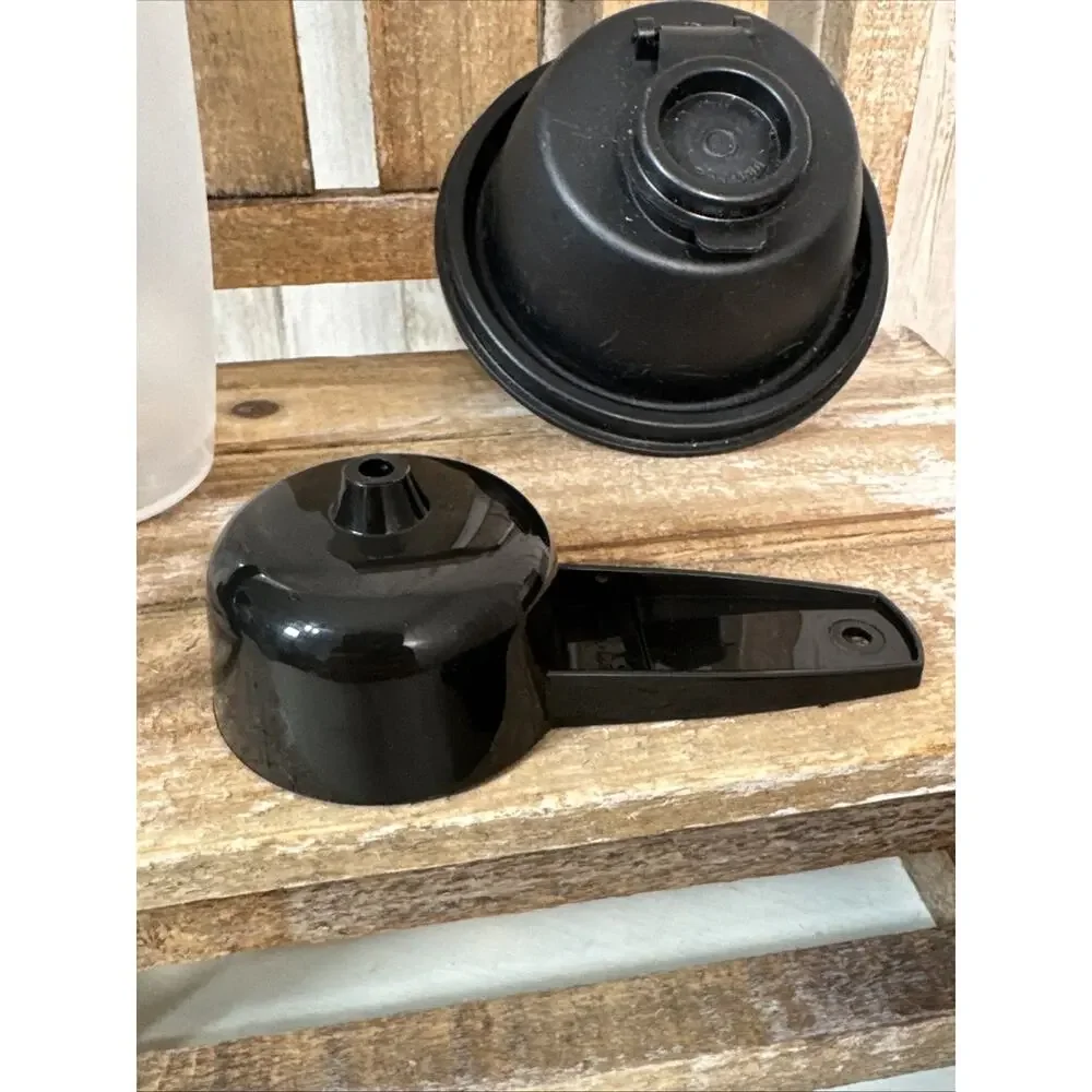 Vintage New Tupperware Black And Tan Insulated Zip Lunch Set With Bonus Items